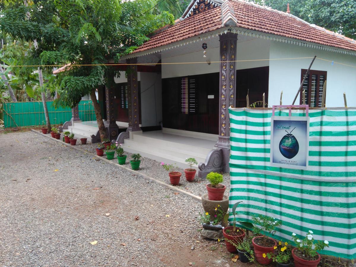 Munroe Coconut Homestay Mundrothuruth Экстерьер фото
